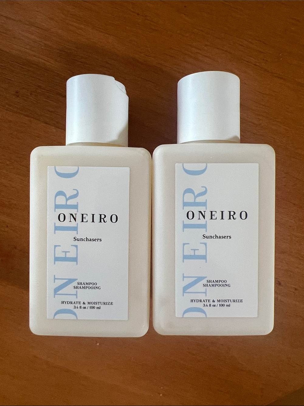 ONEIRO Sunchasers Hydrate & Moisturize Shampoo - White
